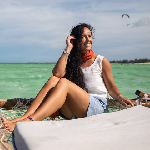 Linen Low-neck Crop Top: Womens