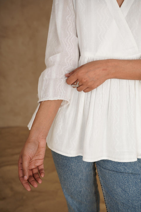 Organic Cotton Textured V-neck Long Sleeve Top: Womens